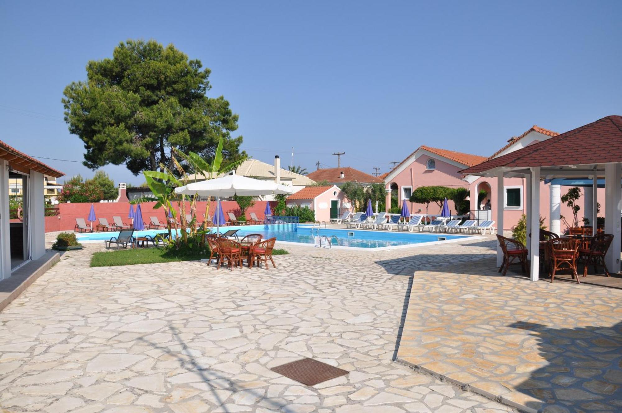 Tassos Apartments Corfu  Eksteriør billede