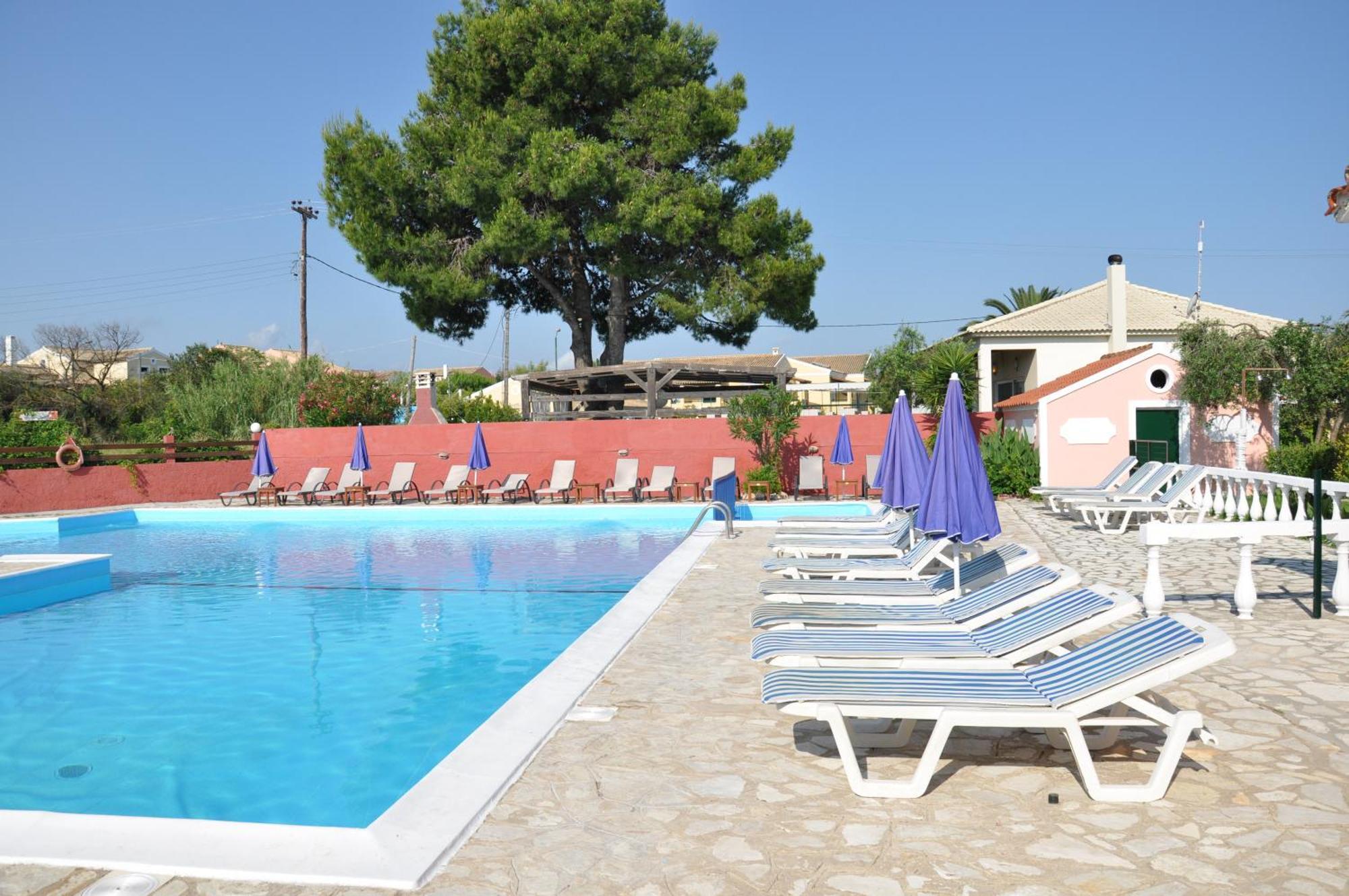 Tassos Apartments Corfu  Eksteriør billede