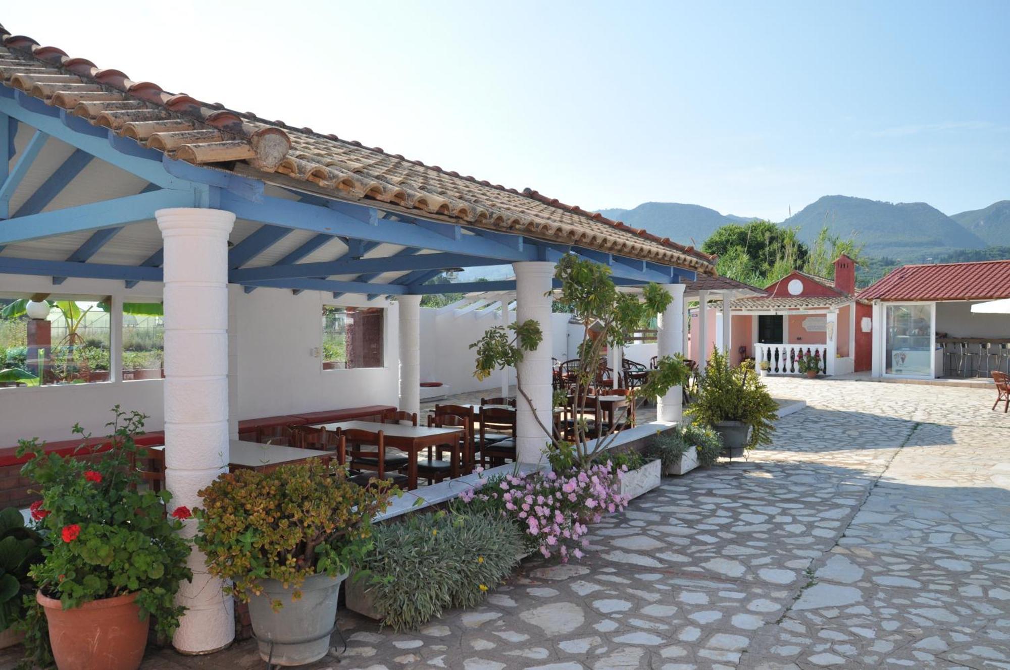 Tassos Apartments Corfu  Eksteriør billede